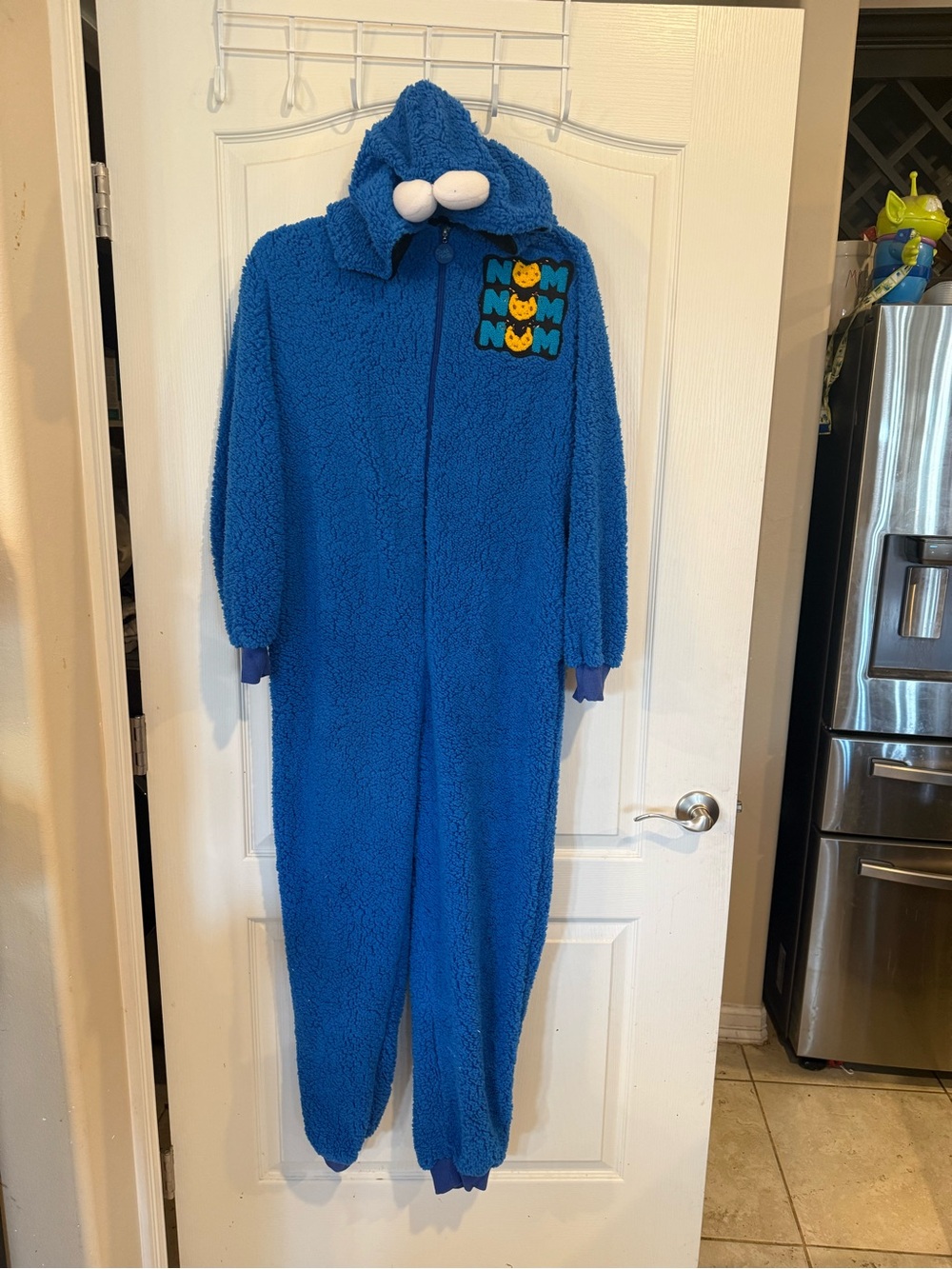 Spirit Halloween Sesame Street Cookie Monster Jumpsuit Costume unisex sm/medium